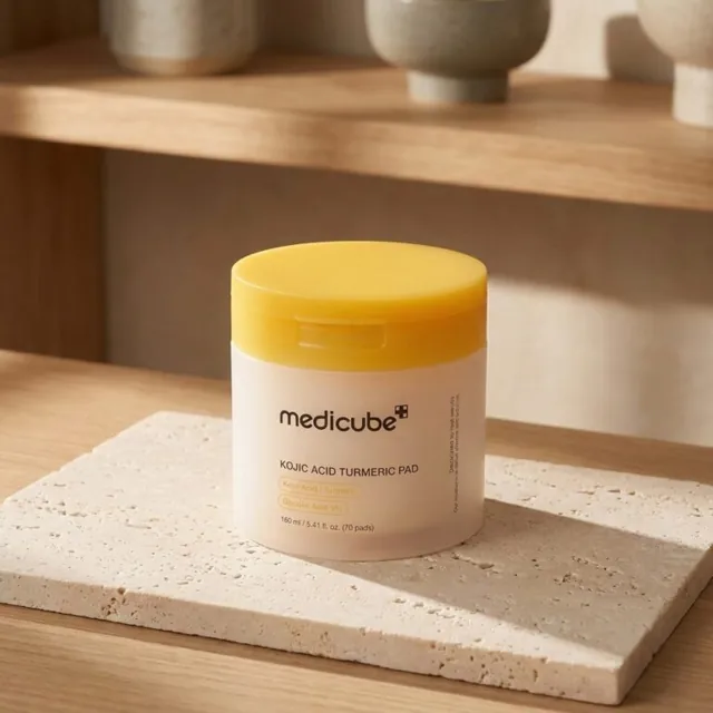 Medicube Toner Pads con ácido kójico y cúrcuma (70 unidades)